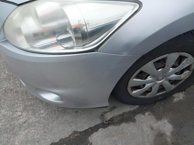 2011 TOYOTA AURIS