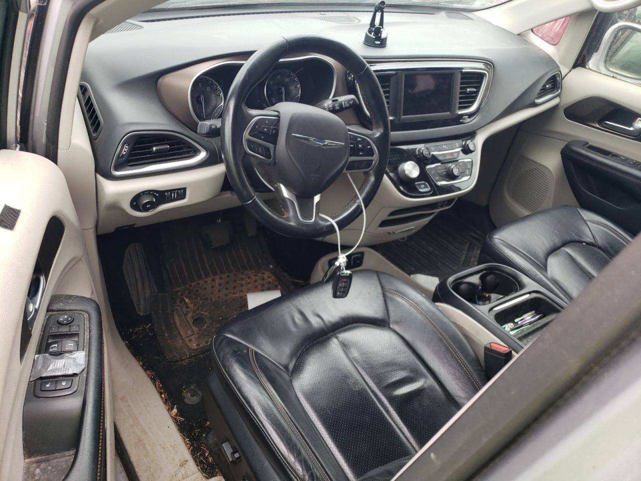 2018 Chrysler Pacifica Touring L VIN: 2C4RC1BG4JR290488 Lot: 60935185