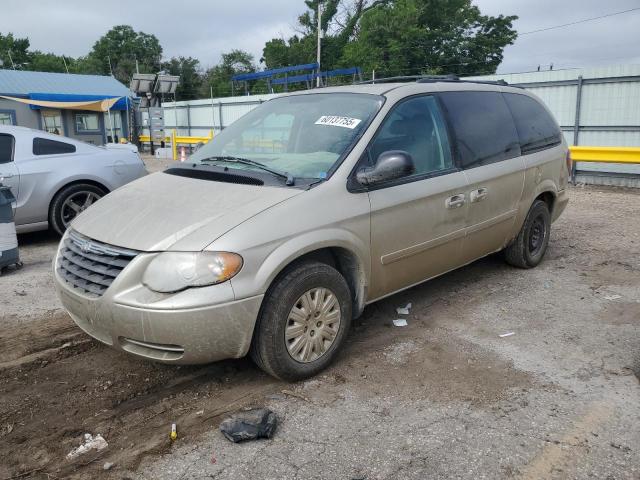 2005 Chrysler Town & Country Lx