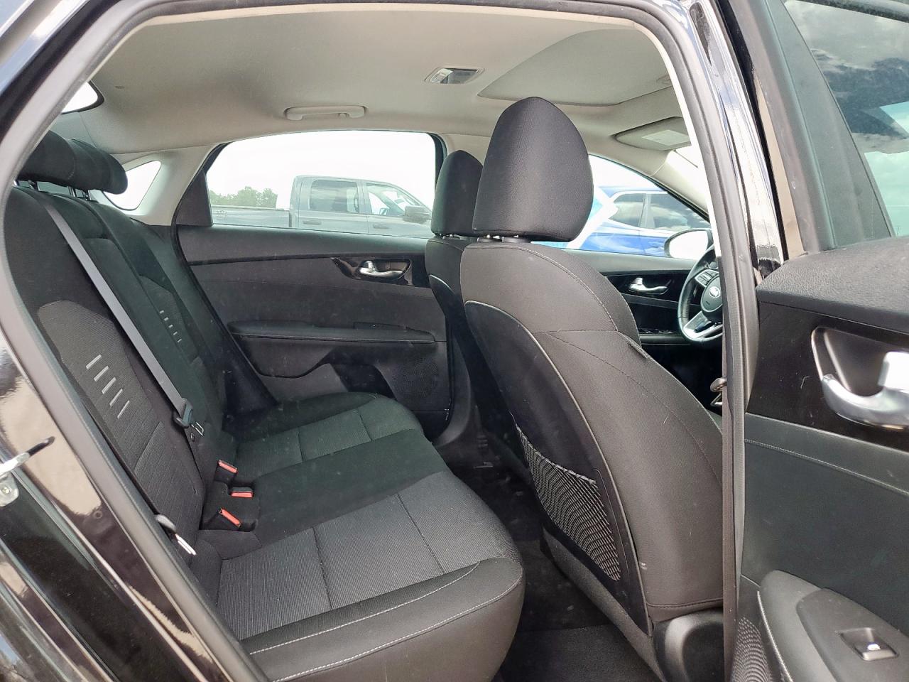KIA FORTE 2019 VIN 3KPF34AD0KE013450 photo 10
