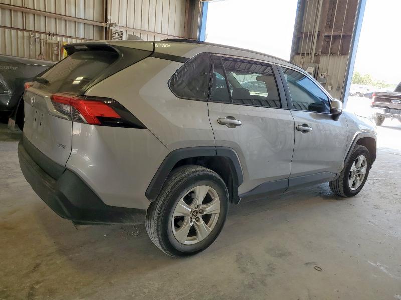  TOYOTA RAV4 2021 Серебристый