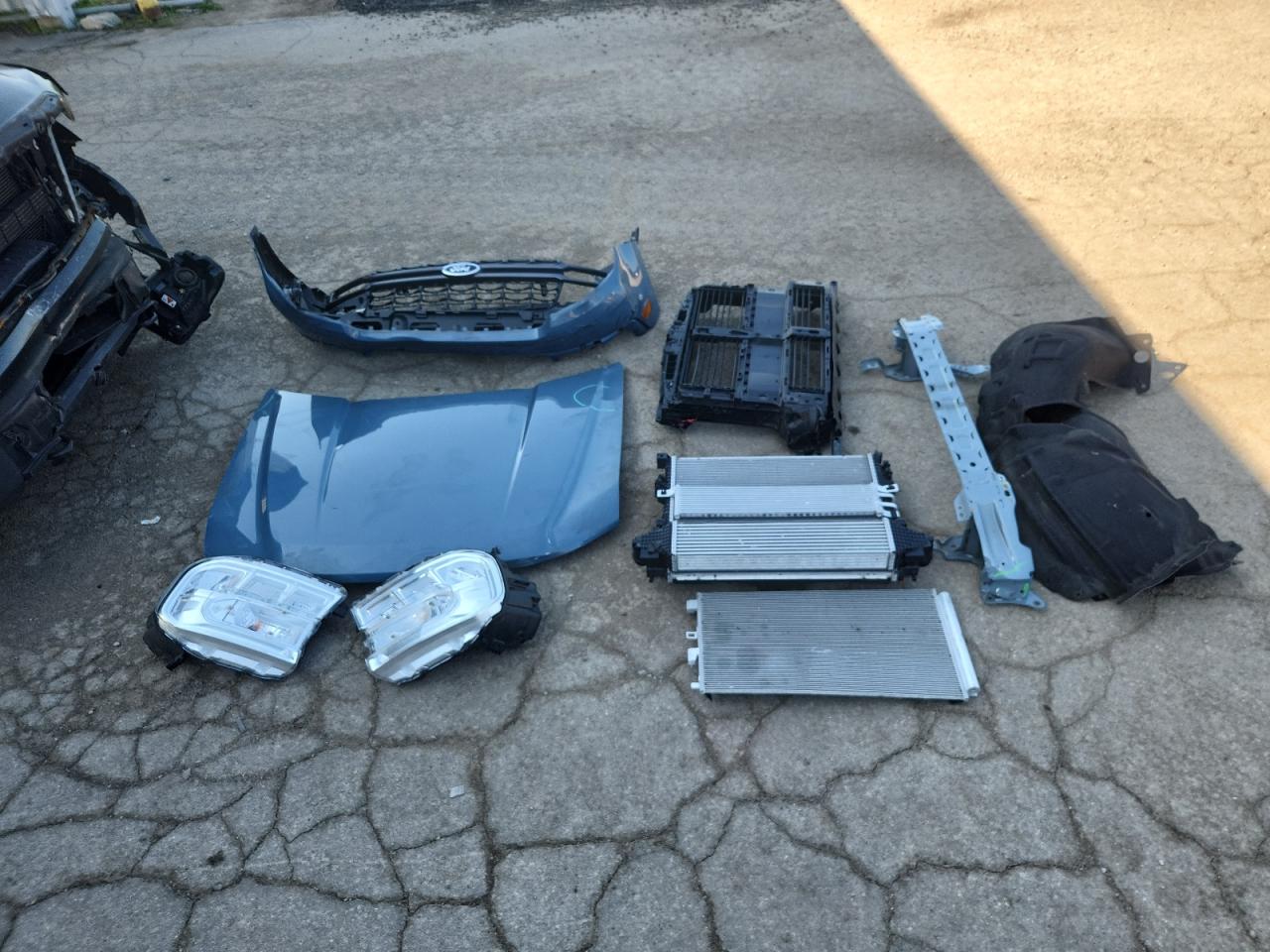 2024 Ford Maverick Xlt VIN: 3FTTW8J94RRB29606 Lot: 62650345