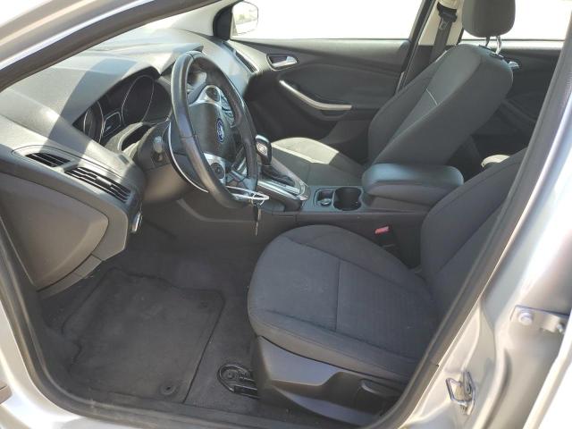 Sedans FORD FOCUS 2012 Silver