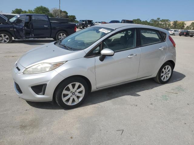  FORD FIESTA 2012 Srebrny