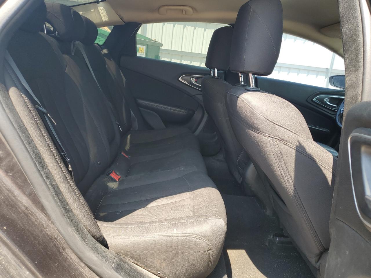 2015 Chrysler 200 Limited VIN: 1C3CCCAB0FN561479 Lot: 60492955
