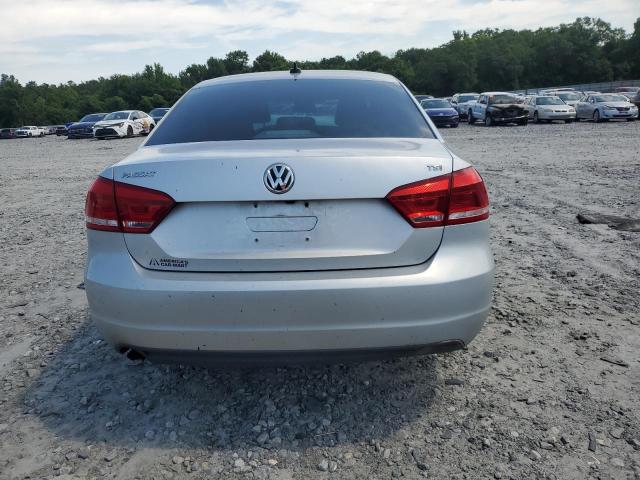  VOLKSWAGEN PASSAT 2015 Сріблястий