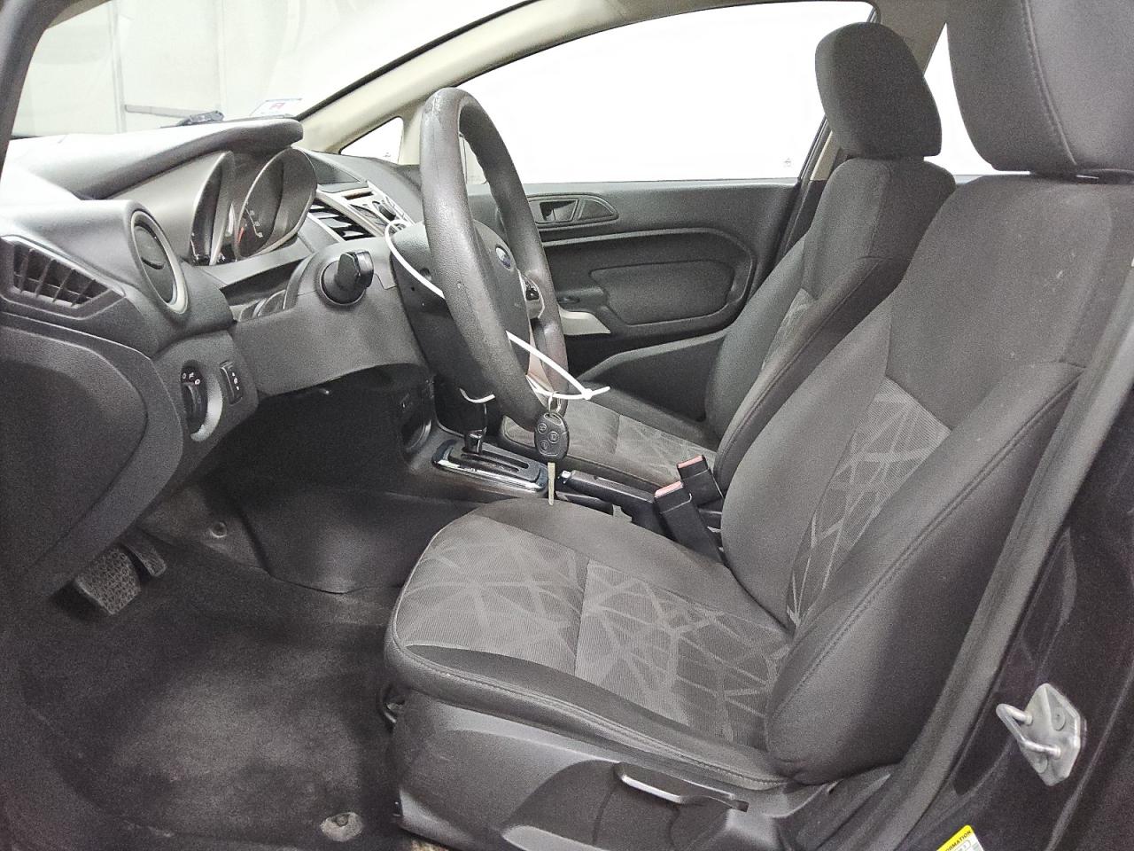 2011 Ford Fiesta Se VIN: 3FADP4EJ8BM155813 Lot: 62013175