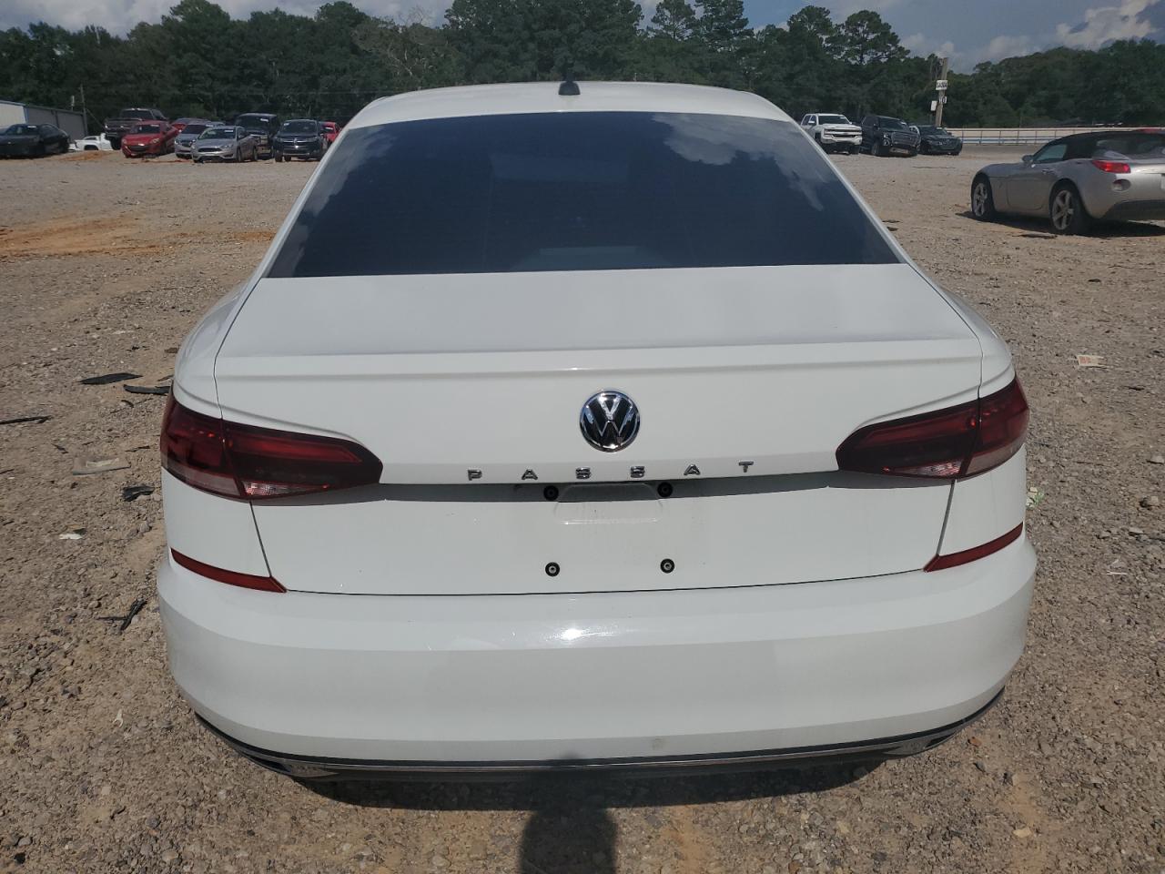 2020 Volkswagen Passat Se VIN: 1VWSA7A3XLC015810 Lot: 61828365