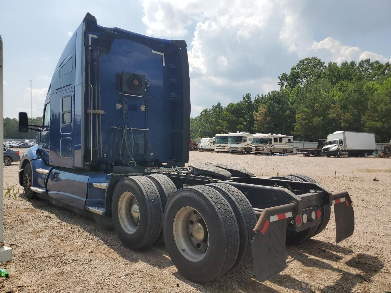 KENWORTH ALL OTHER 2017 VIN 1XKYDP9X3HJ124046 фото 3