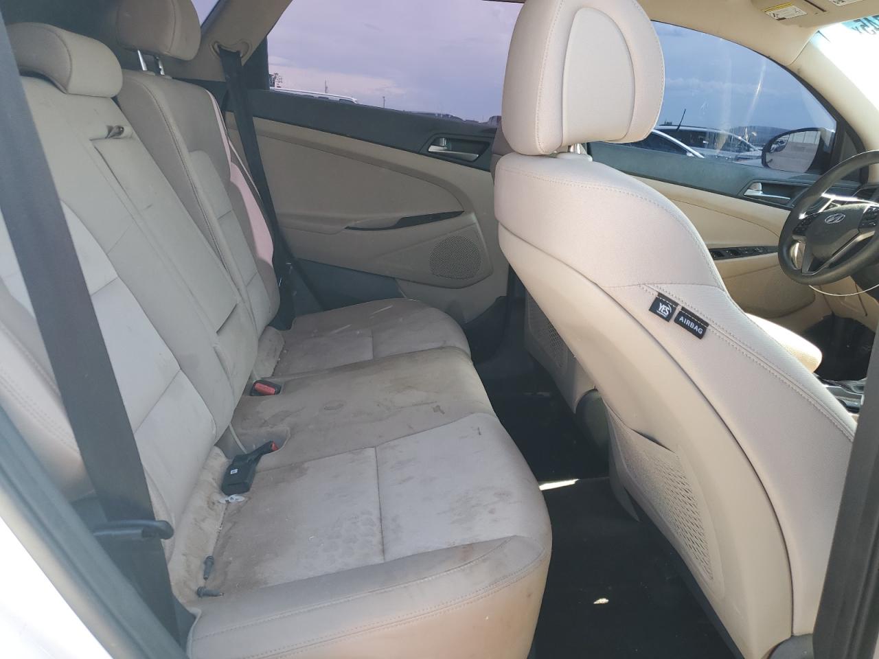 HYUNDAI TUCSON 2017 VIN KM8J33A48HU306233 фото 11