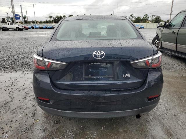  TOYOTA YARIS 2018 Granatowy