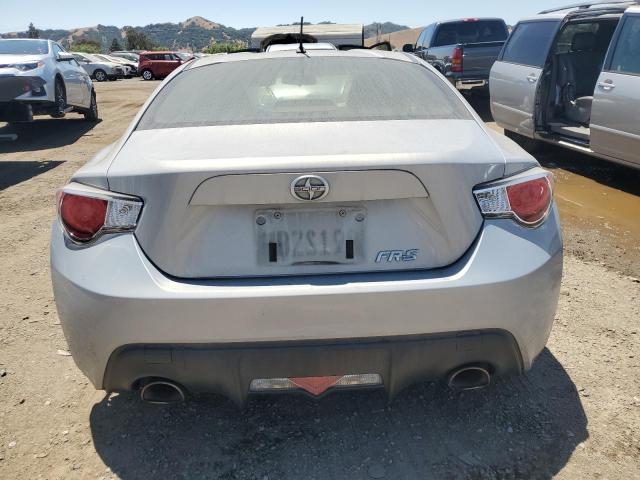  TOYOTA SCION 2013 Серебристый
