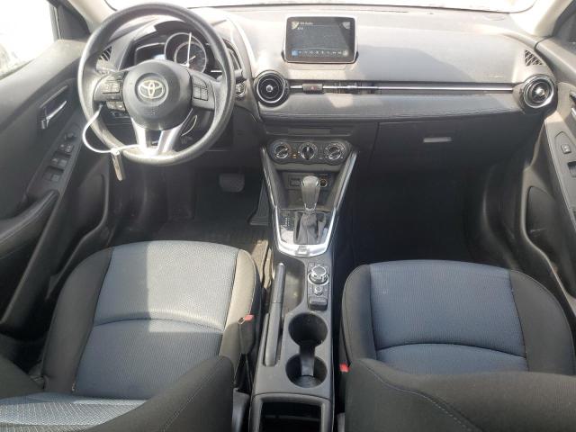  TOYOTA YARIS 2018 Czerwony