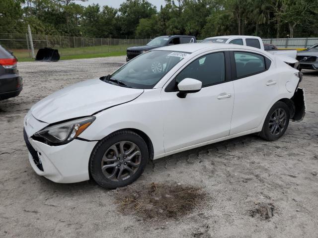  TOYOTA YARIS 2019 Biały