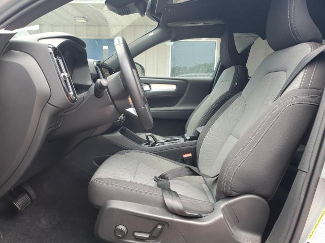  VOLVO XC40 CORE 2024 Серый