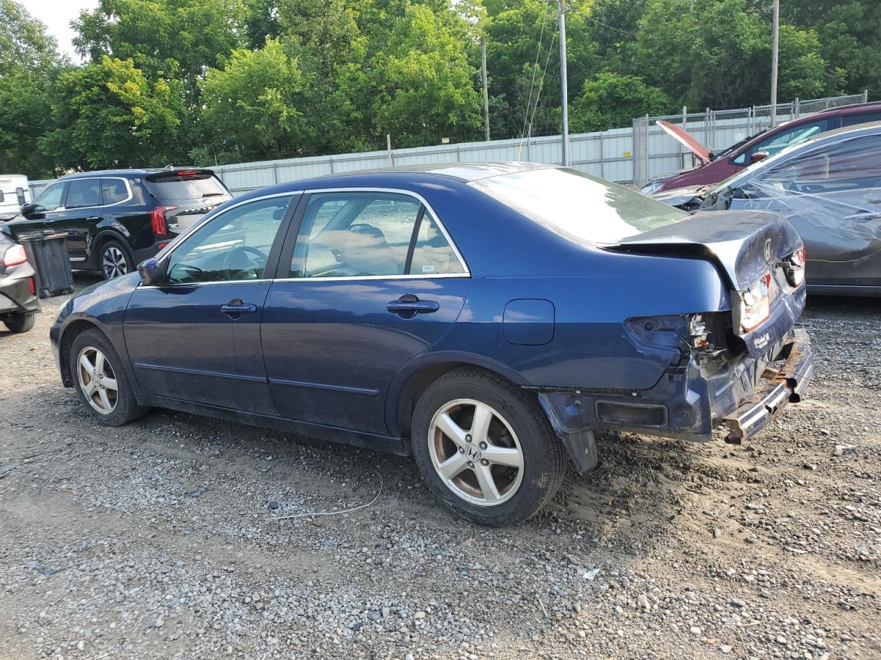 HONDA ACCORD 2004 VIN 1HGCM566X4A151004 фото 2
