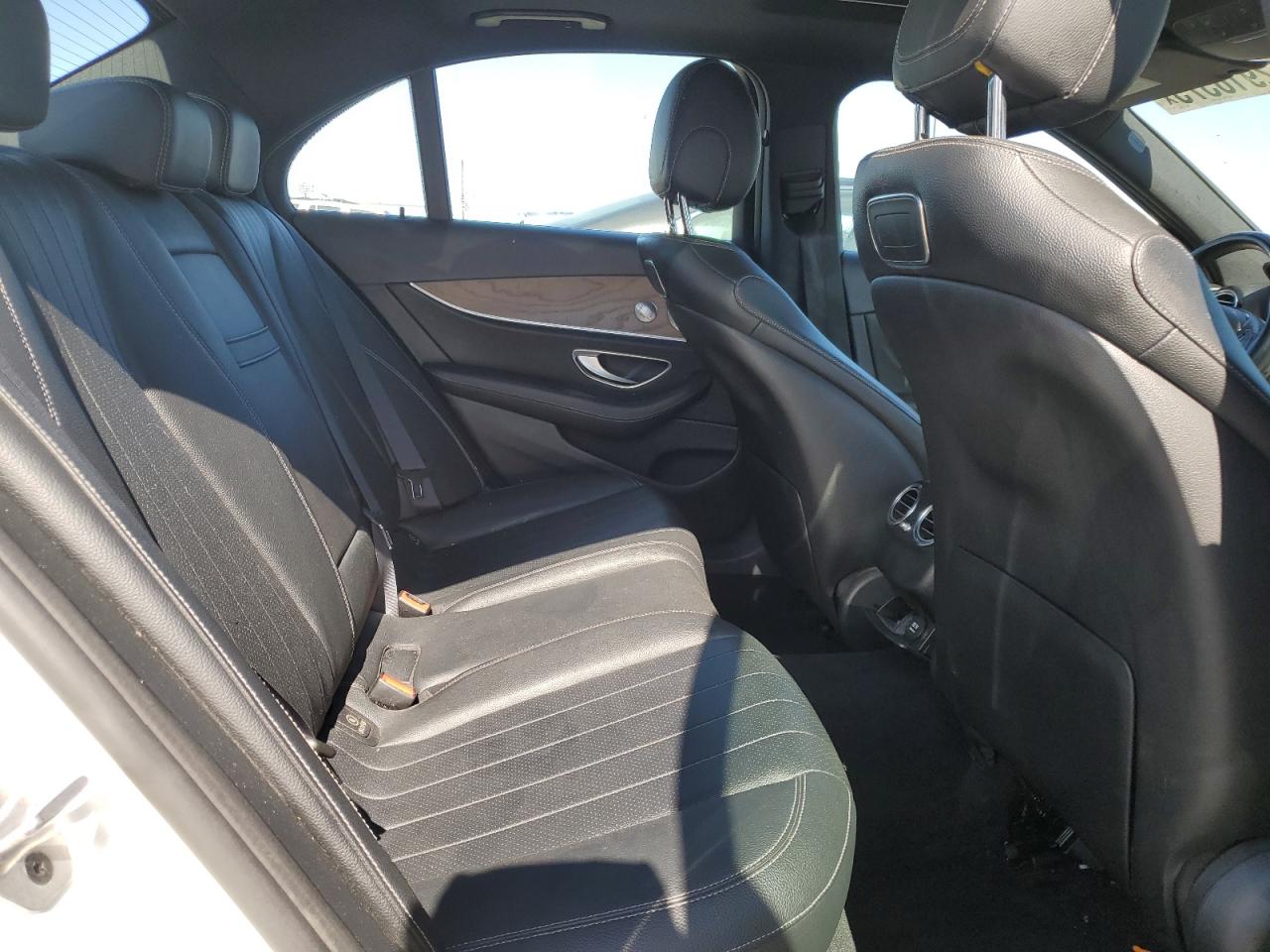 2018 Mercedes-Benz E 300 VIN: WDDZF4JB1JA478815 Lot: 62916575