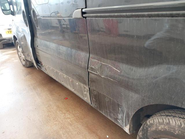 2013 VAUXHALL VIVARO 290
