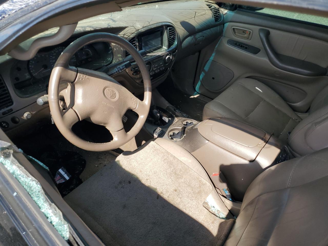 2002 Toyota Sequoia Limited VIN: 5TDBT48A62S097855 Lot: 63007855