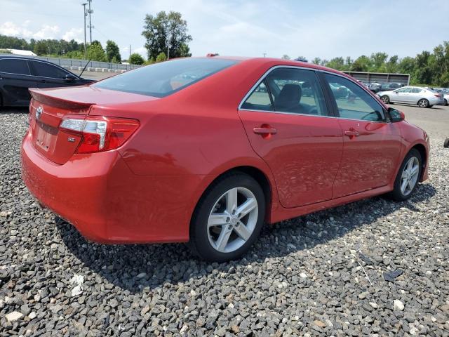 TOYOTA CAMRY 2012 Червоний