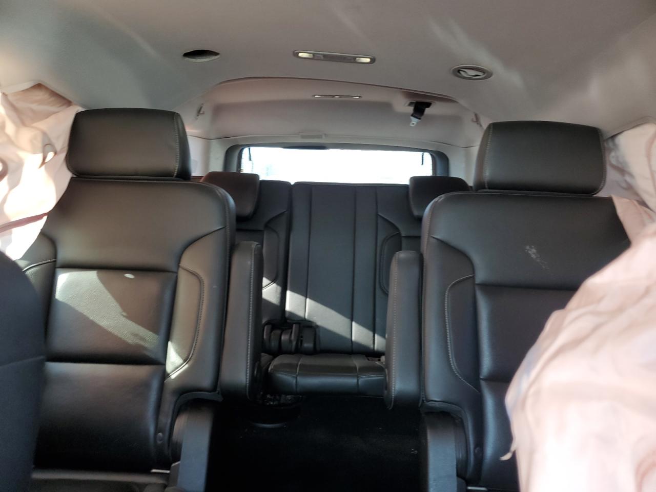 2017 Chevrolet Suburban K1500 Premier VIN: 1GNSKJKC5HR180770 Lot: 60141345