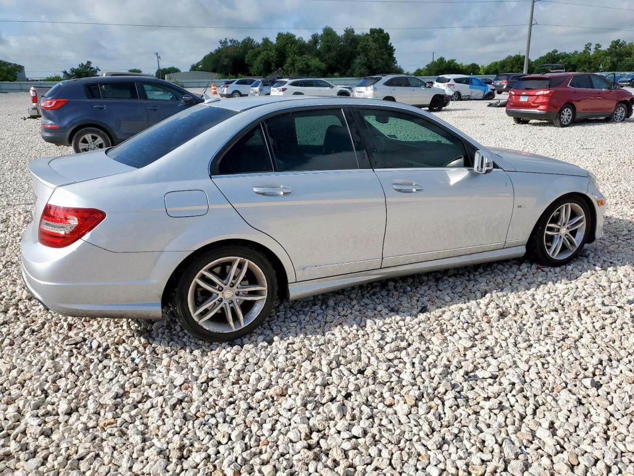 MERCEDES-BENZ C-CLASS 2012 VIN WDDGF4HB5CR235008 фото 3