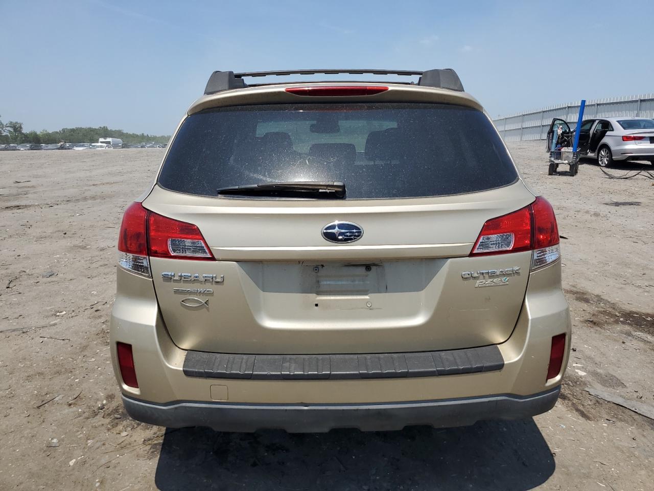 2010 Subaru Outback 2.5I Premium VIN: 4S4BRBCC8A3377929 Lot: 62168525