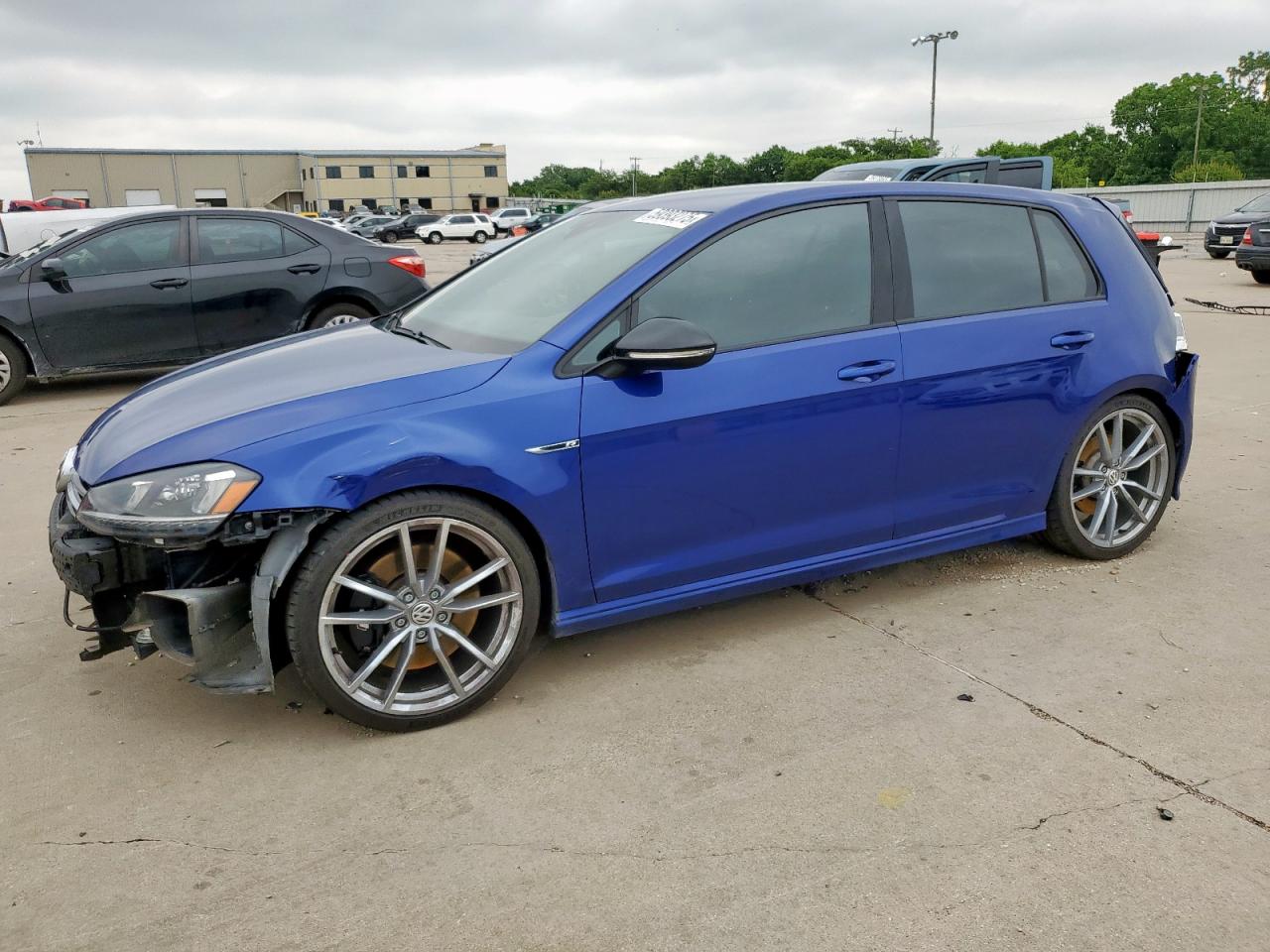 2017 Volkswagen Golf R