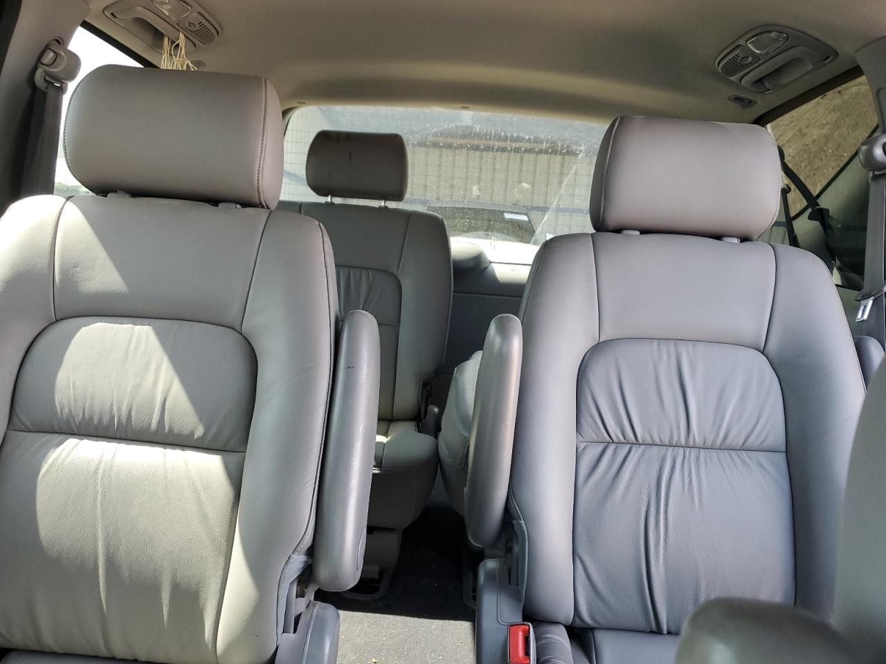2002 Kia Sedona Ex VIN: KNDUP131926273106 Lot: 61443415