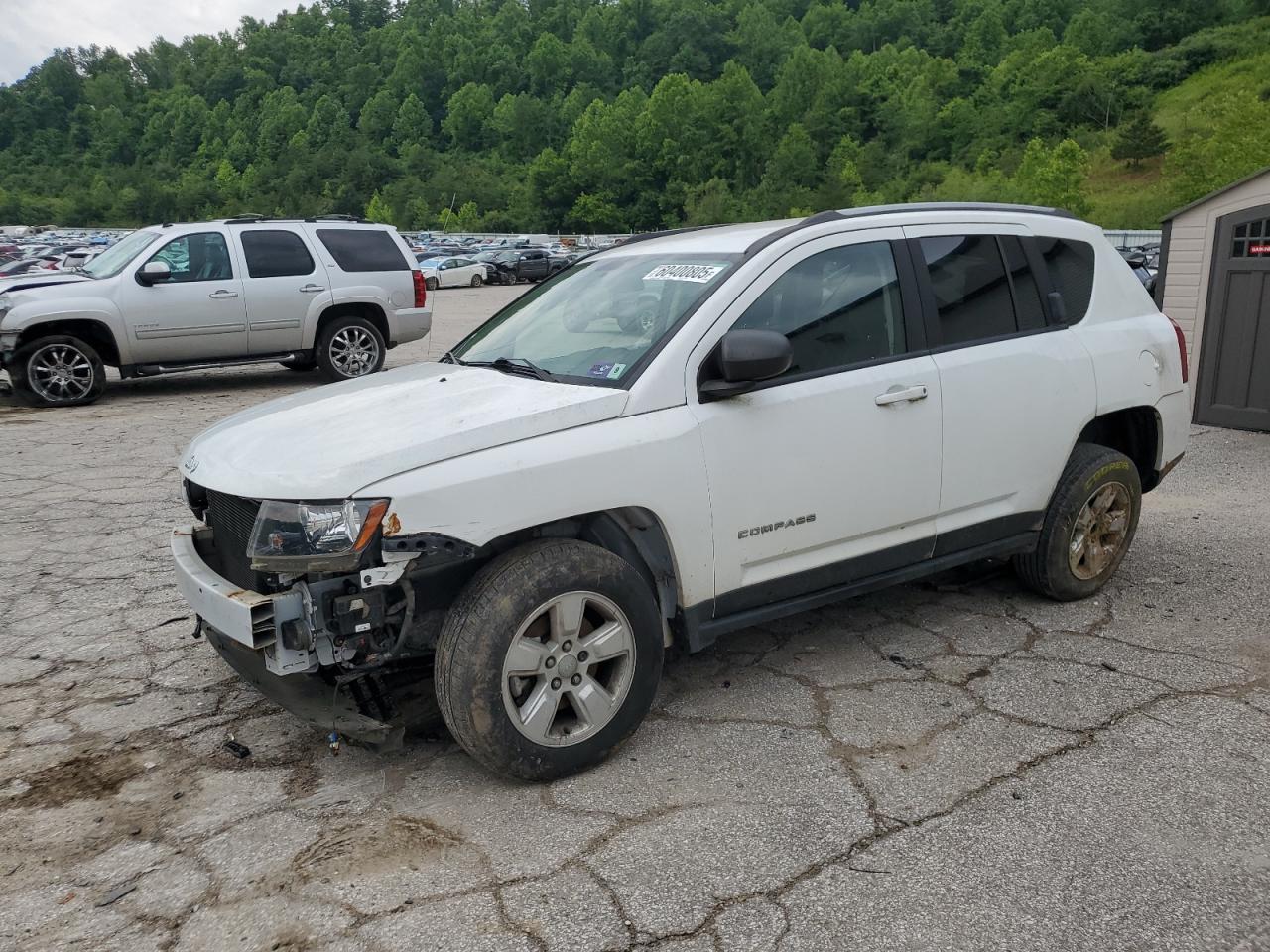 Hurricane, WV에서 판매 중인 2016 Jeep Compass Latitude - Front End