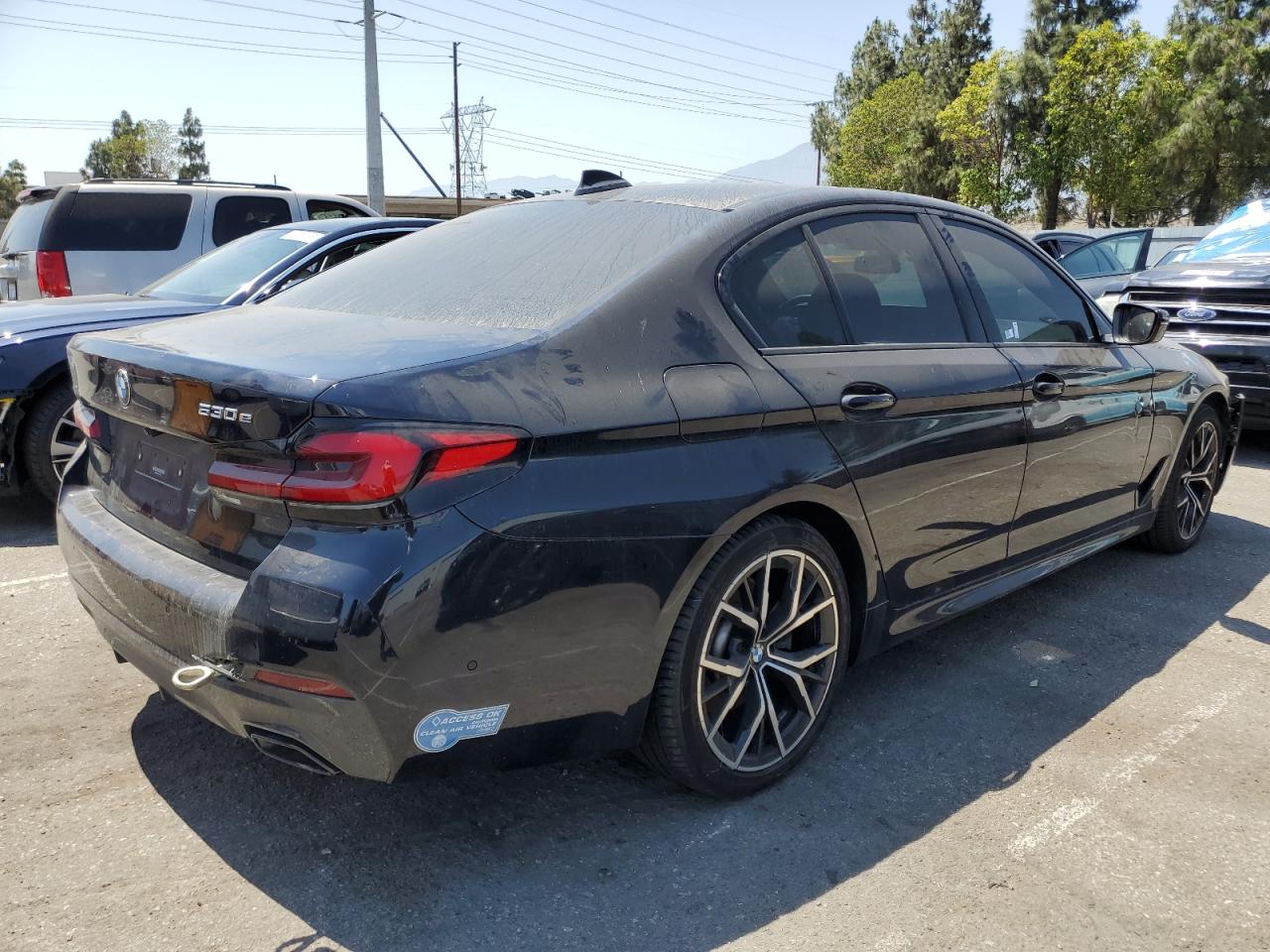 BMW 5 SERIES 2021 VIN WBA13AG08MCF54561 zdjęcie 3