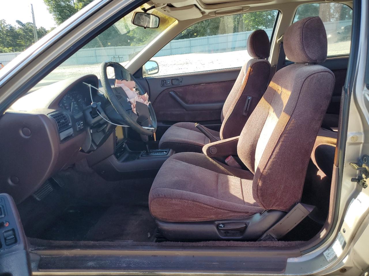 1992 Honda Accord Ex VIN: 1HGCB7274NA038456 Lot: 61042175