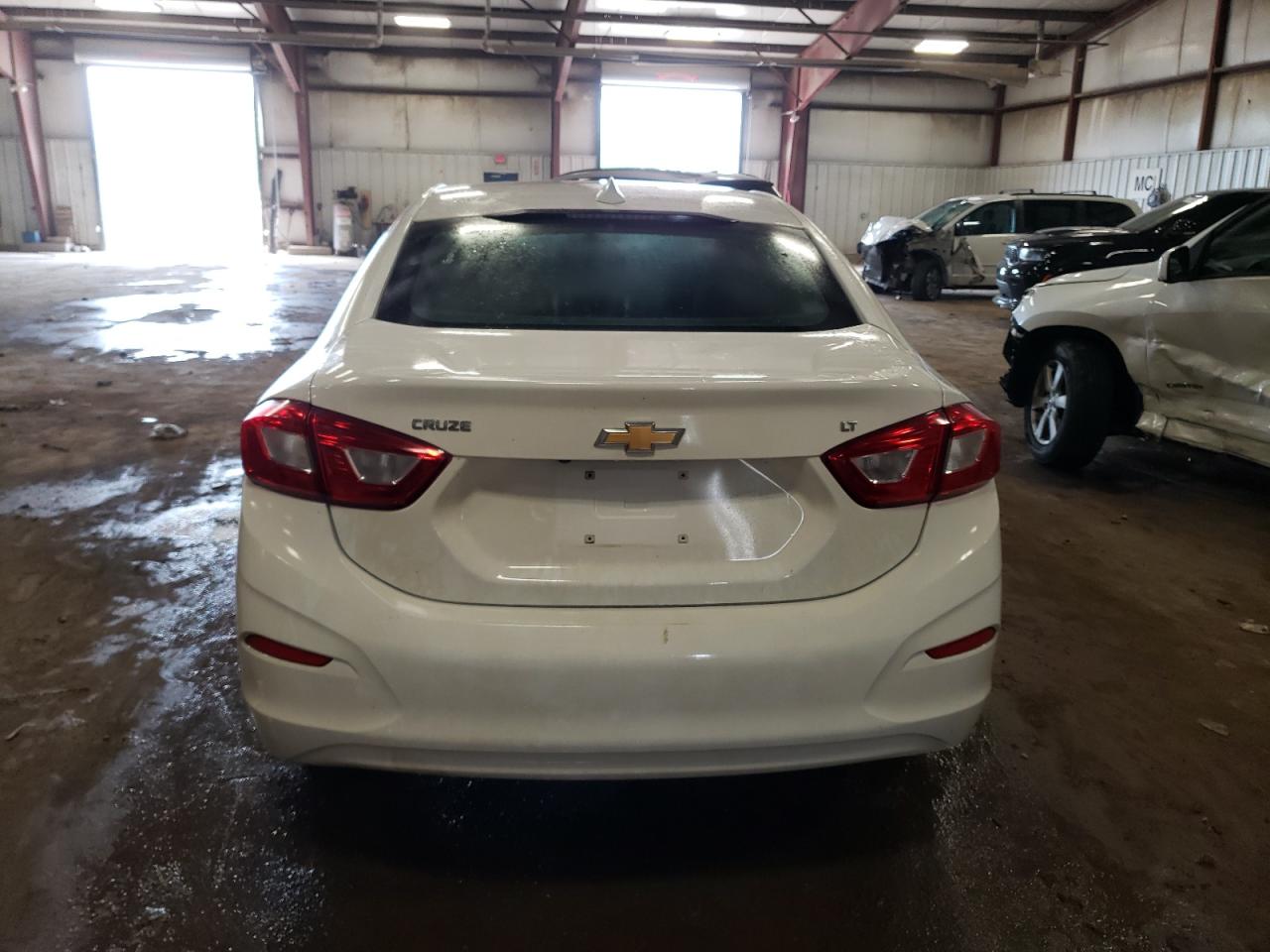 2018 Chevrolet Cruze Lt VIN: 1G1BE5SM0J7153289 Lot: 61331505