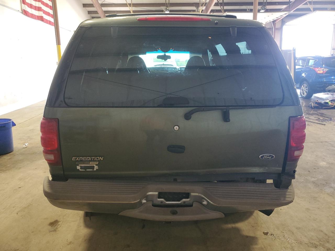 2001 Ford Expedition Eddie Bauer VIN: 1FMPU18L91LA77047 Lot: 61570815