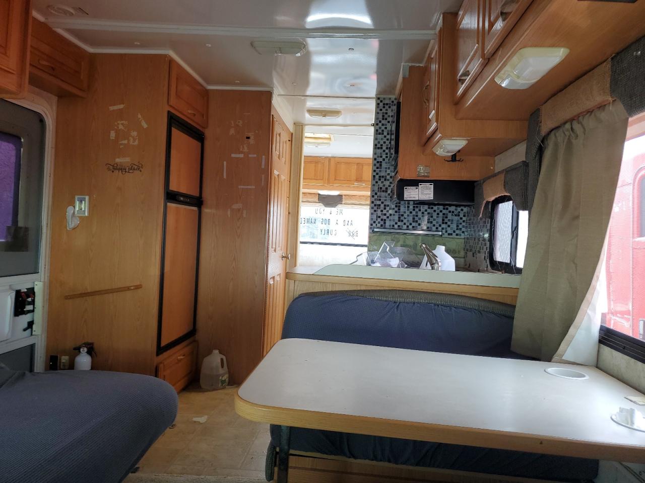 2005 Ford Econoline E450 Super Duty Cutaway Van VIN: 1FDXE45S55HA05135 Lot: 59789885