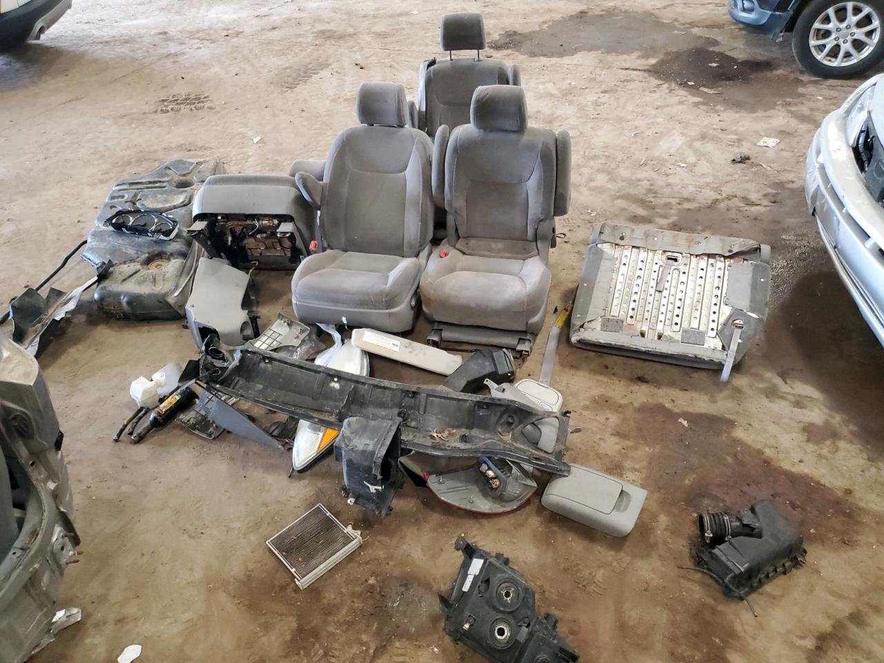 2006 Toyota Sienna Xle VIN: 5TDZA22C86S498087 Lot: 61197645