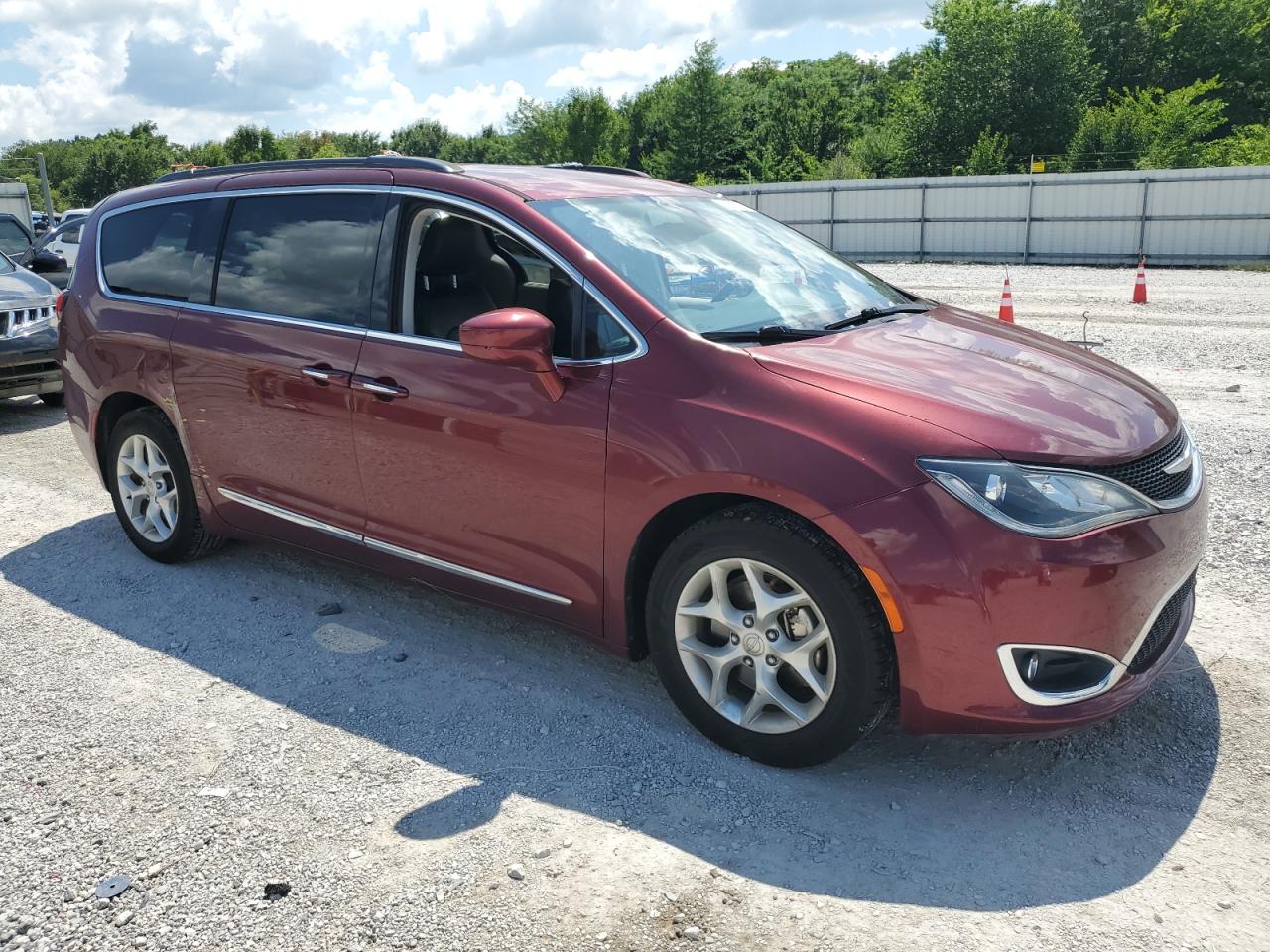 CHRYSLER PACIFICA 2017 VIN 2C4RC1BG3HR823411 фото 4