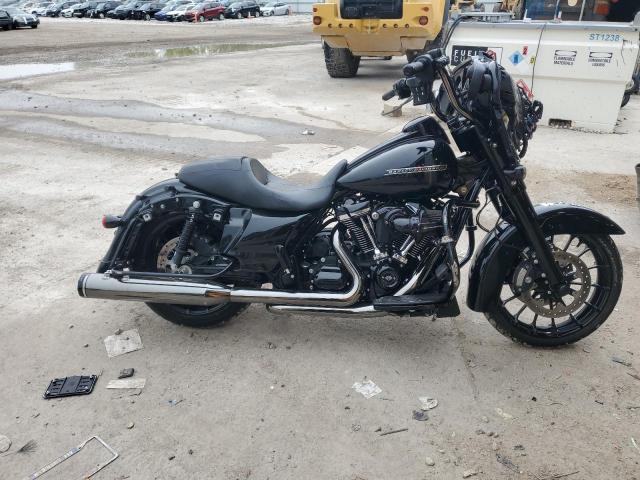  HARLEY-DAVIDSON FL 2018 Черный