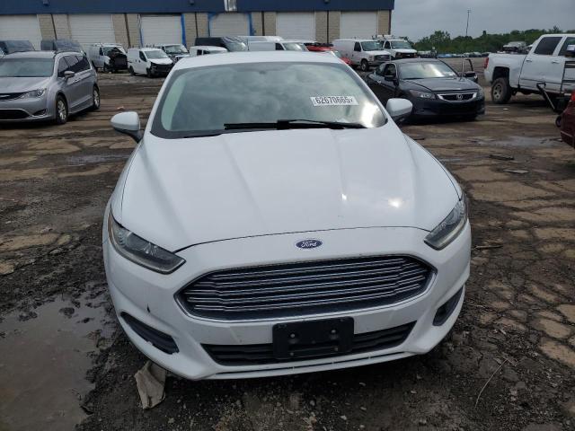  FORD FUSION 2016 Белы