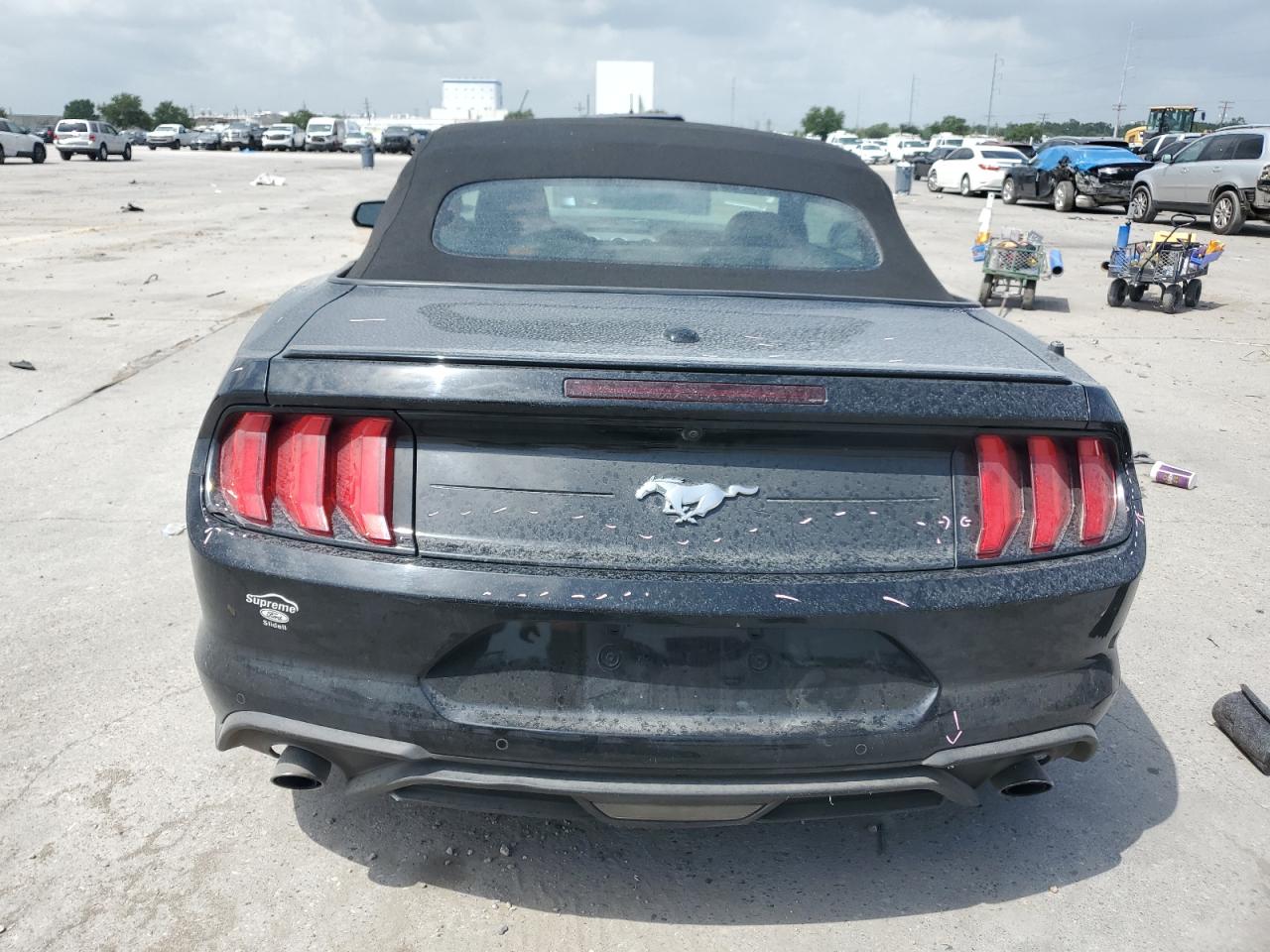 2022 Ford Mustang VIN: 1FATP8UH8N5118871 Lot: 62745435