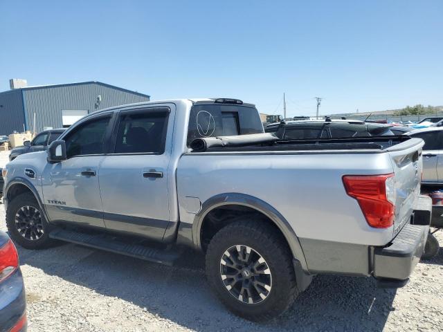  NISSAN TITAN 2017 Silver