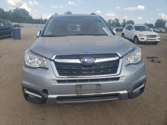  SUBARU FORESTER 2017 Silver