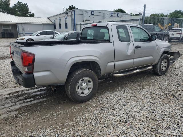  TOYOTA TACOMA 2018 Srebrny