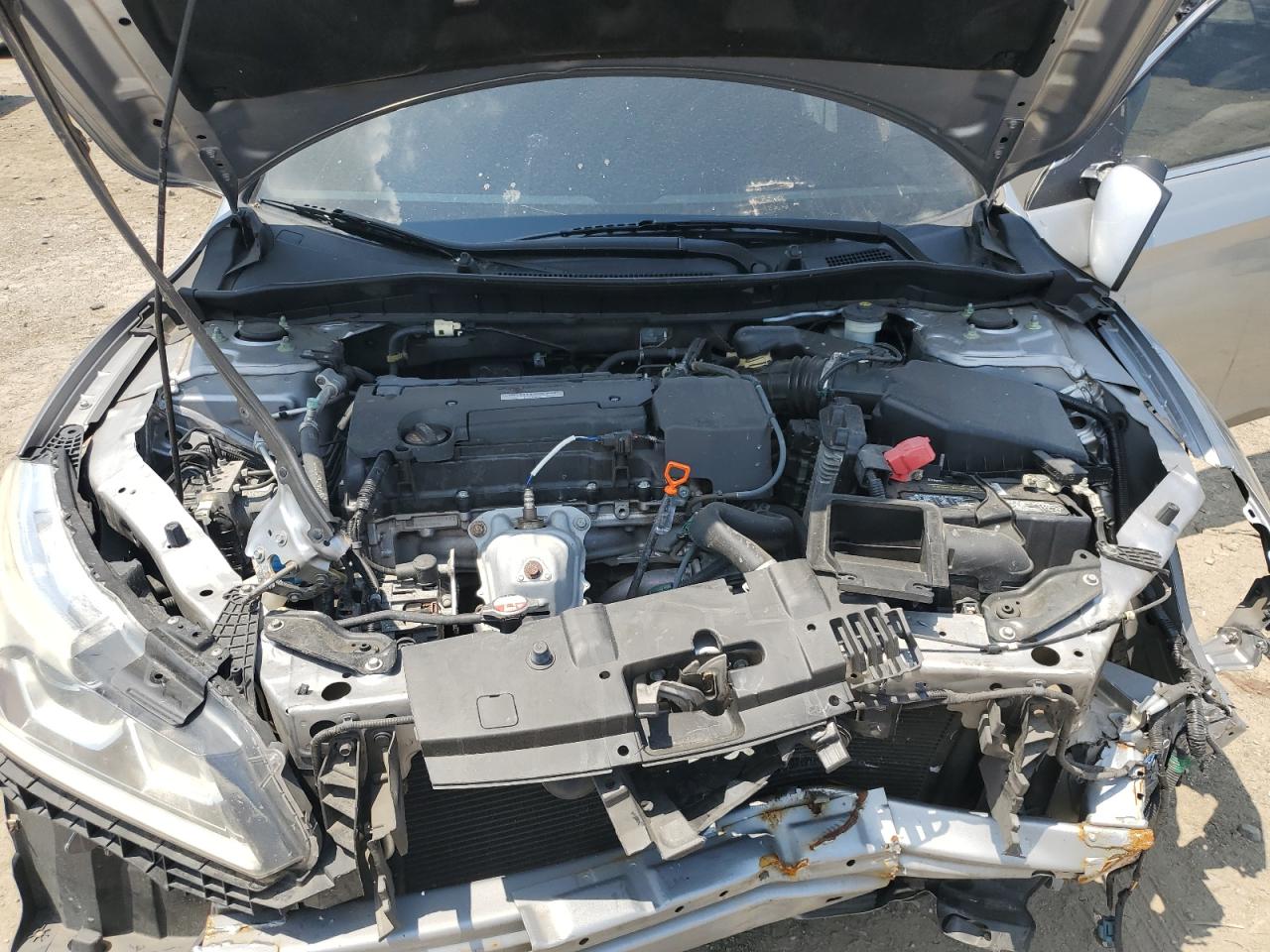 HONDA ACCORD 2016 VIN 1HGCR2F33GA067813 фото 11