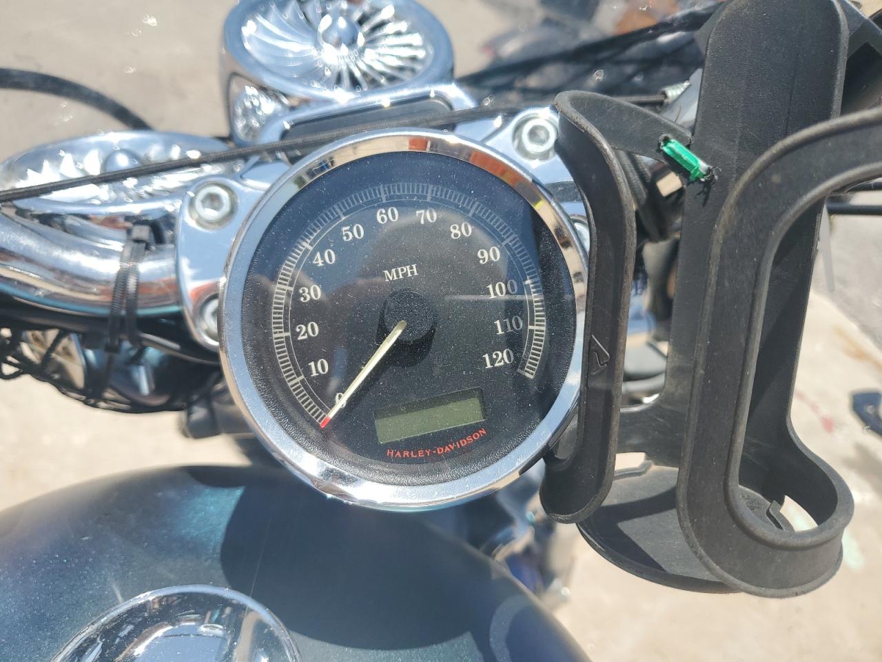 2012 Harley-Davidson Xl1200 C VIN: 1HD1CT316CC422390 Lot: 61561145