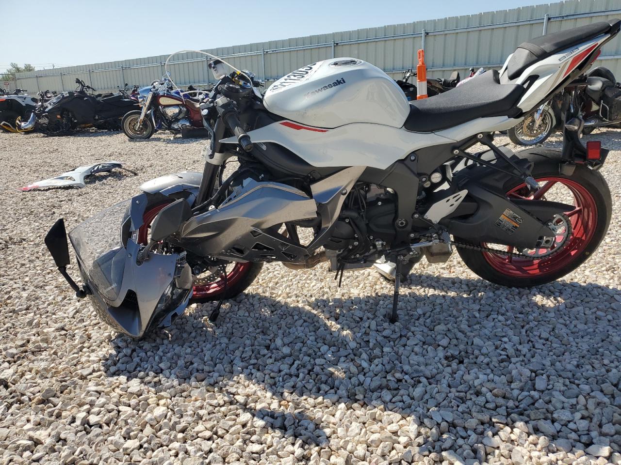 KAWASAKI ZX636 K 2025 VIN JKBZXJJ1XSA023174 фото 3