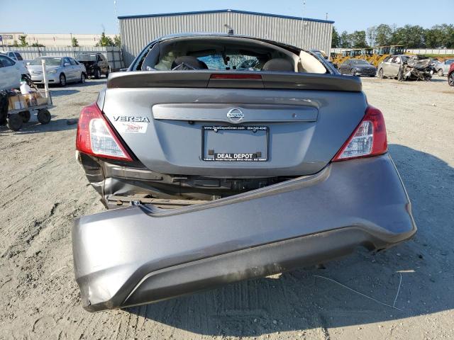  NISSAN VERSA 2019 Серый