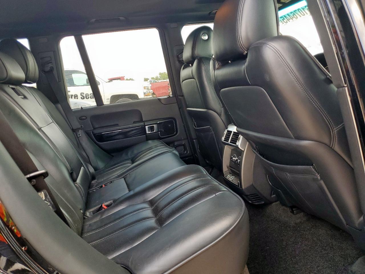 2010 Land Rover Range Rover Hse Luxury VIN: SALMF1D40AA316070 Lot: 61076445