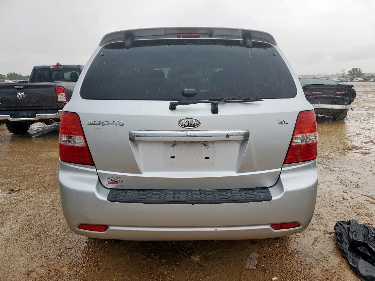 2008 Kia Sorento Ex VIN: KNDJD736X85829805 Lot: 60634765