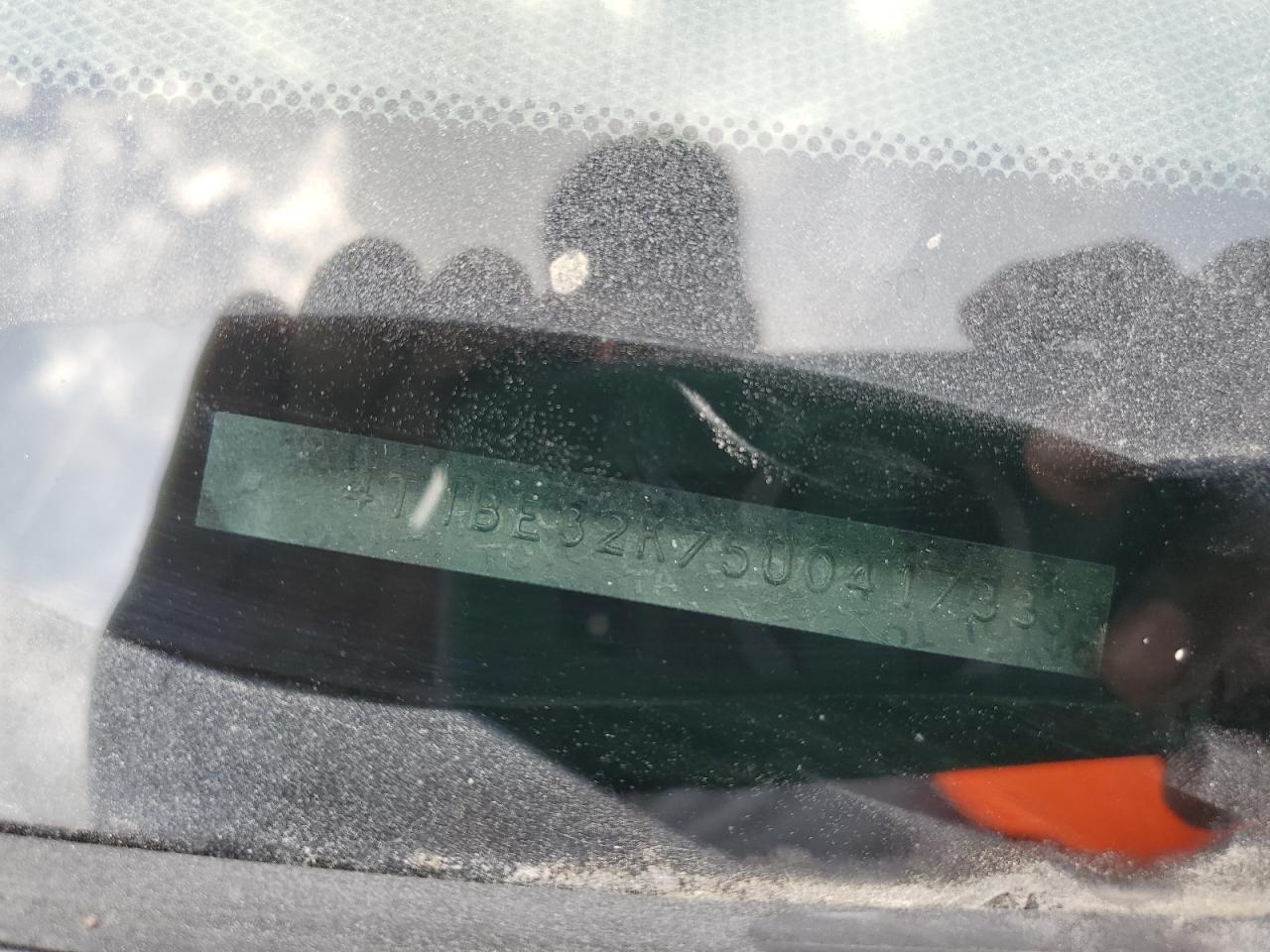 2005 Toyota Camry Le VIN: 4T1BE32K75U041733 Lot: 62022595